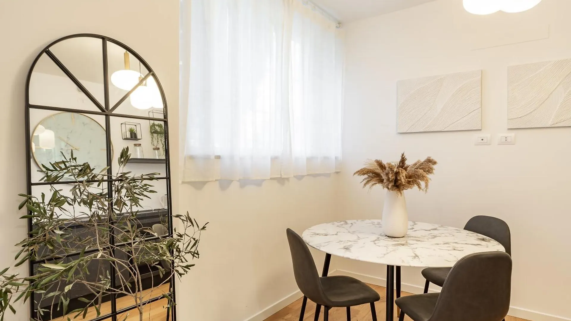 Apartment 45Royal Stylish House Milan City Center